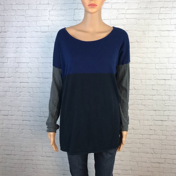 Vince Tops - Vince blouse size medium black and navy